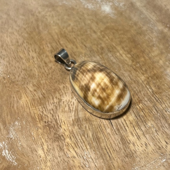 Seashell 925 Sterling Silver Pendant - Picture 4 of 13